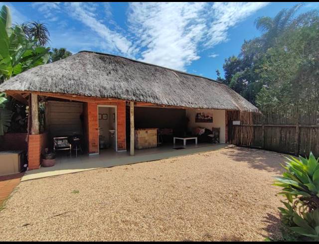 14 BEDROOM HOUSE FOR SALE IN TOWN HILL